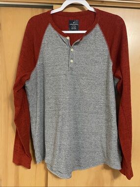 American Eagle Two-Tone Henley Long Sleeve Shirt - Rust & Heather Gray size XL